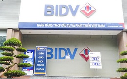 Vụ 2 tên cướp nổ súng, cướp ngân hàng BIDV ở Hà Nội: Đối tượng đe dọa chỉ cần bò sẽ bắn chết