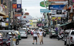 Cùng ngăn chặn thành công Covid-19, vì sao IMF đánh giá triển vọng kinh tế của Thái Lan xấu hơn nhiều so với Việt Nam?