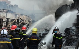 Cháy kho hóa chất ở Long Biên: Không khí có chất hóa học vượt ngưỡng