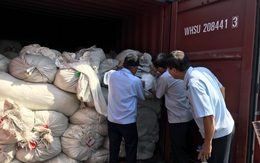 Ba container hàng Trung Quốc giả mạo nhãn mác Việt Nam để xuất sang Mỹ