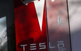 Giới bán khống vẫn "chơi lớn" với cổ phiếu Tesla, quy mô đã tới 14,5 tỷ USD