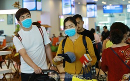 Hành khách tại sân bay Cần Thơ kín mít khẩu trang phòng chống virus Corona