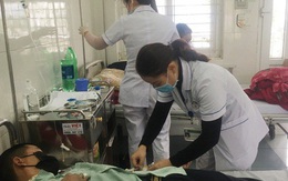 Trung Quốc bàn giao 4 công dân Việt bị sốt về nước điều trị, cách ly