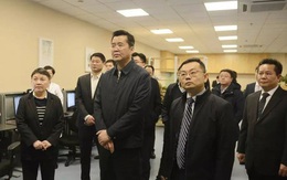Tân Hoa Xã: Ba quan chức Vũ Hán bị triệu tập họp khẩn trong đêm, đỏ bừng mặt nghe khiển trách