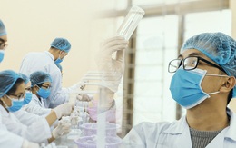 Giữa mùa dịch Covid-19, Đại học Bách khoa Hà Nội tự sản xuất 500 lít dung dịch sát khuẩn để chuyển xuống xã Sơn Lôi