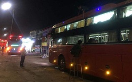 Xác định nhóm thanh niên ném đá khiến hàng loạt xe khách bị bể kính giữa khuya ở Đồng Nai