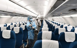 Đề nghị Bộ Công an chỉ đạo điều tra người tiếp xúc, đi cùng khách Nhật dương tính Covid-19 trên chuyến bay Vietnam Airlines