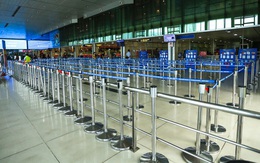 Sân bay Tân Sơn Nhất vắng tanh sau nhiều ca nhiễm Covid-19 mới được công bố