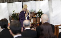 Nhật Bản: Xu hướng tang lễ nhỏ gọn với chi phí thấp và hình thức phúng điếu trực tuyến lên ngôi mùa dịch
