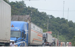 Hơn 1.700 xe hàng tồn ứ tại các cửa khẩu biên giới chờ được xuất khẩu