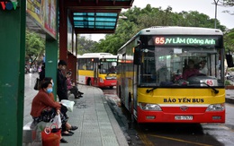 Xe buýt Hà Nội hoạt động trở lại, khách đi vẫn còn thưa vắng