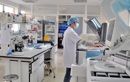 Bí thư Quảng Ninh yêu cầu làm rõ việc mua máy Realtime PCR tự động - xét nghiệm COVID-19