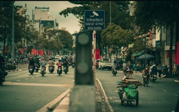 Có một Sài Gòn mỗi ngày thật khác: Giữa xô bồ và hoa lệ, vài khoảng lặng chợt ghé ngang khiến ta càng nhìn càng thương!