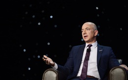 Bỏ hơn 100 triệu USD làm điện thoại Fire Phone rồi nhận kết cục ê chề, Jeff Bezos thản nhiên: 'Đừng bao giờ cảm thấy tệ về thất bại, dù chỉ 1 phút'