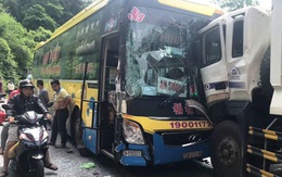 Tai nạn liên hoàn gây ách tắc nhiều giờ trên đèo Bảo Lộc