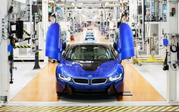 Xuất xưởng BMW i8 cuối cùng - Tạm biệt biểu tượng một thời khiến đại gia Việt mê mệt