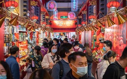 Gần nửa tỷ người đổ xô đi du lịch sau thời gian 'mắc kẹt' trong nhà, kinh tế Trung Quốc đã được vực dậy?