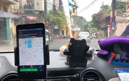 Tăng thuế taxi công nghệ: Ai là người phải gánh?