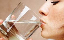 Điều gì xảy ra nếu uống nước ngay sau khi thức dậy?