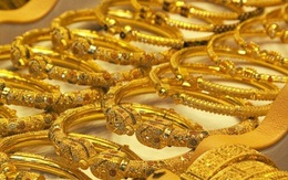 Nghịch cảnh dân Ấn Độ giảm mua vàng, nhà kim hoàn Trung Quốc tăng mua