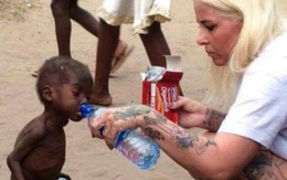 Cậu bé da đen 2 tuổi không có quần áo mặc, bị bỏ đói đến gầy trơ xương trong bức ảnh từng gây chấn động thế giới bây giờ ra sao?