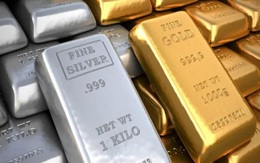 Đừng quên đầu tư vào bạc đang lãi gấp đôi vàng