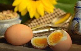 Ăn trứng gà vào bữa sáng "bổ tựa nhân sâm" nhưng chỉ cần phạm 1 trong 4 sai lầm này khi chế biến cũng đủ khiến gia đình bạn có nguy cơ nhập viện