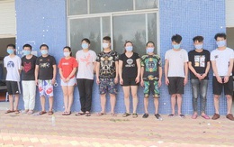 Bắt 11 người Trung Quốc nhập cảnh trái phép vào Việt Nam, tổ chức đánh bạc