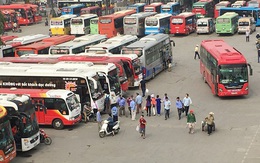 Khẩn: Hà Nội tìm kiếm 7 hành khách còn lại trên chuyến xe chở bệnh nhân Covid-19