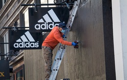 Doanh số bán trực tuyến gấp đôi, Adidas vẫn lỗ gần 400 triệu USD trong quý II