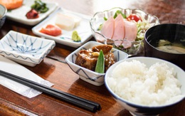 Hóa ra bí quyết sống thọ và trẻ lâu của người Nhật đến từ bữa cơm hàng ngày, đặc biệt là 7 quy tắc “vàng” không phải người dân quốc gia nào cũng làm được