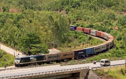 Tại sao doanh nghiệp xuất khẩu không chọn đường sắt, hàng không là kênh vận chuyển hàng hoá?