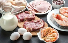Ăn quá nhiều protein sẽ làm tổn thương thận, tăng nguy cơ ung thư, 5 dấu hiệu cảnh báo bạn ăn quá nhiều protein