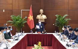 Thủ tướng họp khẩn về COVID-19 tại nơi tổ chức Đại hội Đảng XIII