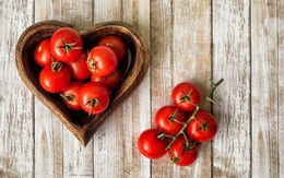 6 điều “đại kỵ” cần lưu ý khi ăn cà chua: Dùng sai cách khiến nguy cơ nhiễm độc tăng cao và cực hại dạ dày