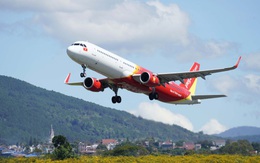 Mở lại 7 đường bay từ 10/10, Vietjet sẵn sàng đón khách trên các chuyến bay xanh, an toàn