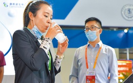 Trung Quốc ra mắt loại vaccine covid - 19 mới, "uống vắc - xin như uống trà sữa"
