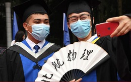 Hơn 10 triệu sinh viên Trung Quốc tốt nghiệp đại học năm 2022, tìm việc làm “khó hơn lên trời”