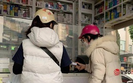 Hà Nội: Ca dương tính tăng mạnh, người dân lùng mua thuốc kháng vi rút phòng bị