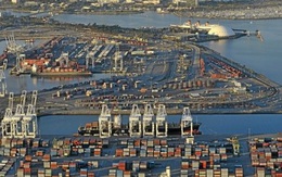 Cảng Los Angeles ùn tắc nghiêm trọng, Mỹ phải nhờ sự “viện trợ” của Hải quân