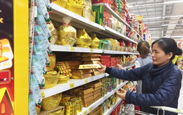 Thị trường bánh kẹo Tết: Giá tăng, tiêu thụ chậm, hàng nội lên ngôi