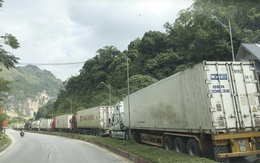 Đề xuất chở hàng sang Trung Quốc bằng tàu hỏa để giải phóng hơn 2.000 xe ùn ứ tại Lạng Sơn