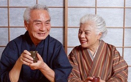 Người Nhật có tuổi thọ cao nhất thế giới nhờ 4 điều không bao giờ làm trong bữa tối, tiếc là người Việt lại hay làm ngược lại