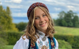 Nàng Công chúa không giống ai của Na Uy: Không màng cung điện mà đi làm beauty vlogger, mới 16 tuổi đã nổi đình đám với thần thái đẳng cấp