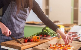 8 thứ bạn nên mạnh tay dẹp khỏi căn bếp, vừa giúp không gian thoáng hơn vừa bảo vệ sức khỏe chính mình