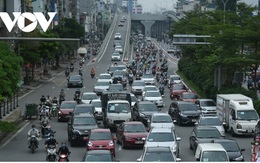 Nếu cấm xe máy từ năm 2025, Hà Nội cho dân đi bằng phương tiện gì?