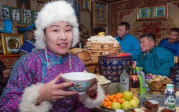 Không phải "an khang thịnh vượng" hay "vạn sự như ý", đây mới là câu người Mông Cổ chúc nhau mỗi dịp Tết đến