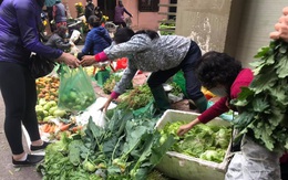 Chợ Hà Nội ngày Mùng 3 Tết, rau xanh tăng nhẹ, thịt bò tăng 'phi mã'