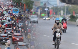 Hà Nội trong ngày làm việc đầu tiên của năm mới: Nhiều tuyến đường thông thoáng khác lạ, đường Nguyễn Trãi "thất thủ"