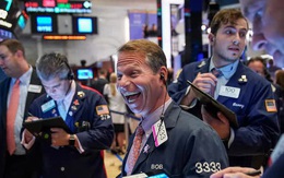 Phố Wall hồi phục sau tuần tồi tệ nhất kể từ tháng 10, Dow Jones tăng hơn 200 điểm